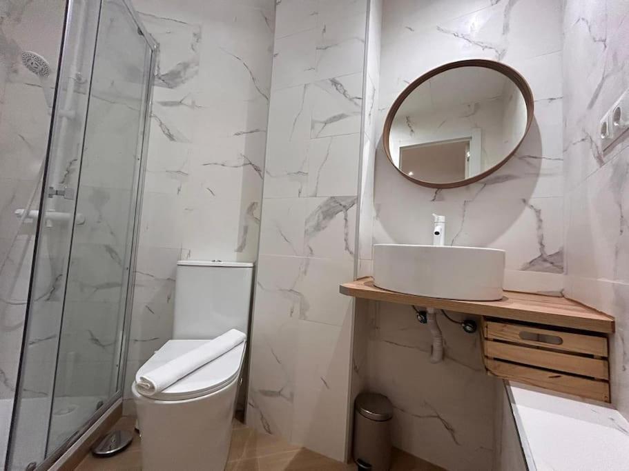 Ideal Studio In Cuatro Caminos - Guipuzcoa Madrid Buitenkant foto
