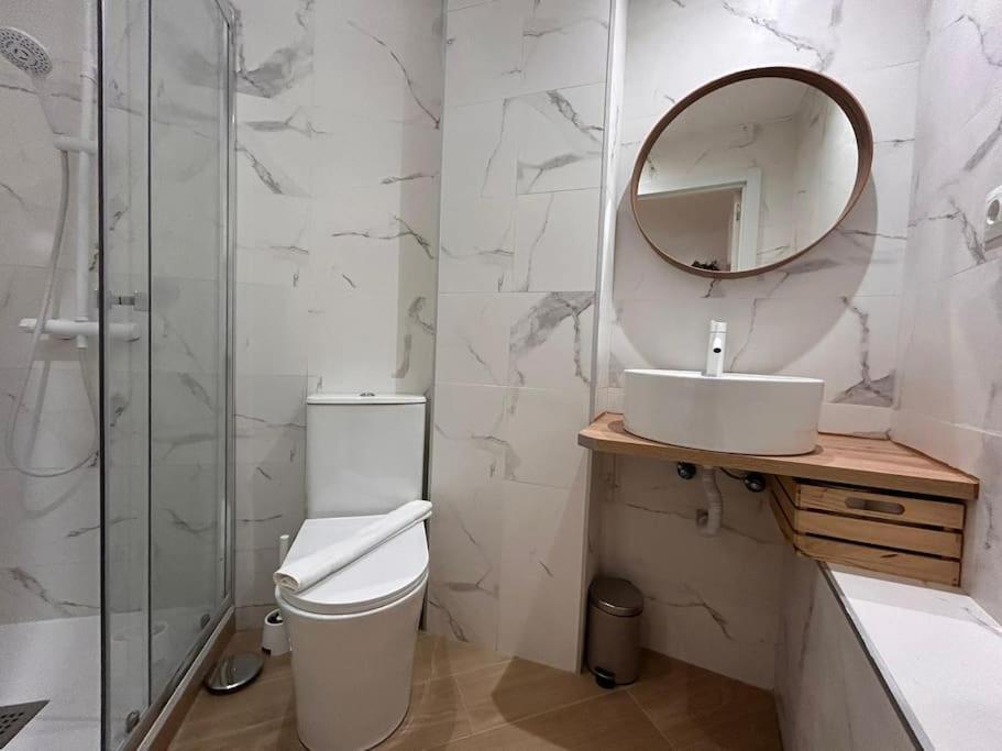 Ideal Studio In Cuatro Caminos - Guipuzcoa Madrid Buitenkant foto