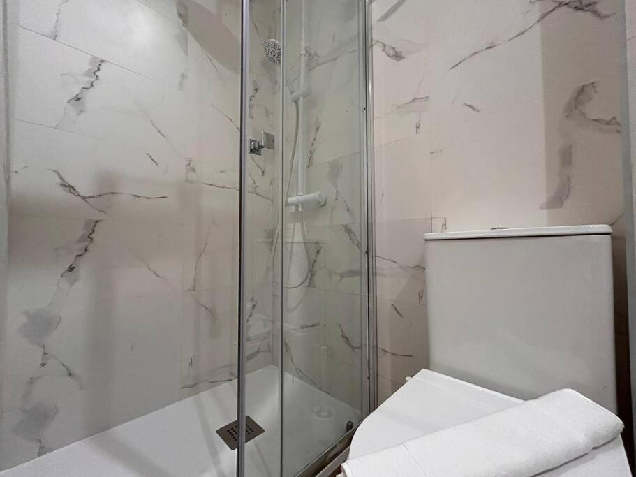 Ideal Studio In Cuatro Caminos - Guipuzcoa Madrid Buitenkant foto
