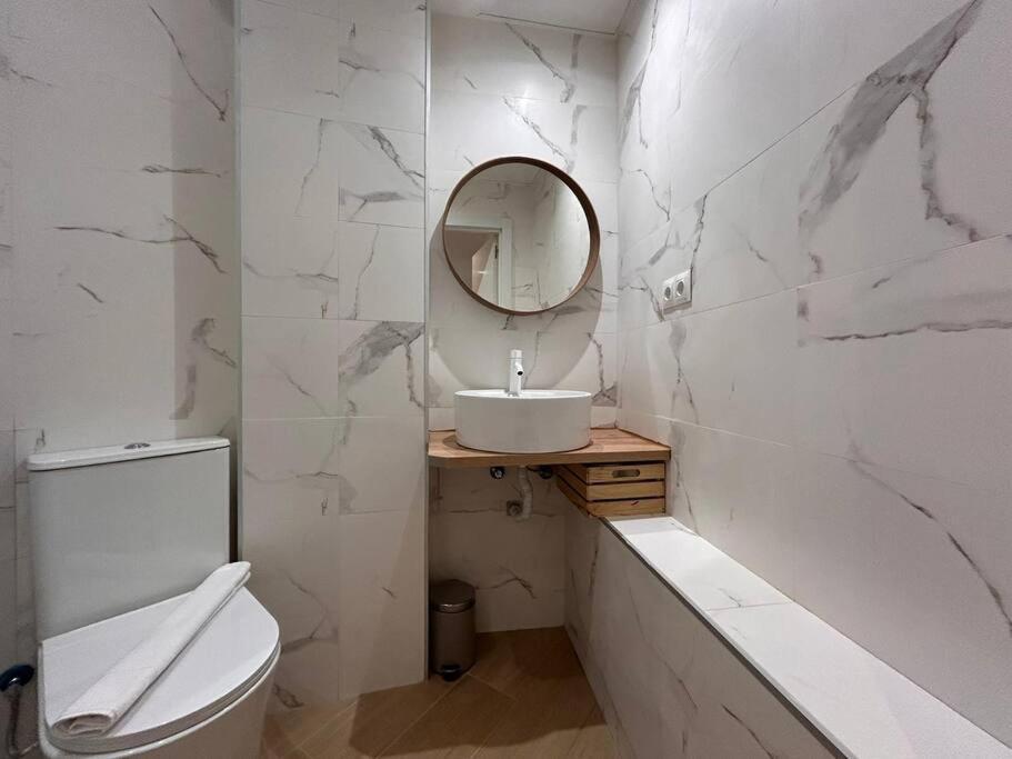 Ideal Studio In Cuatro Caminos - Guipuzcoa Madrid Buitenkant foto